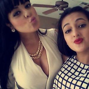 Meet your Posher, Crystal